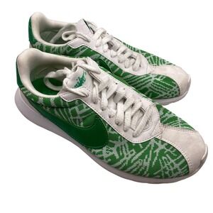 Nike Cortez Roshe Womens 8.5 Green White Geometric Knit Sneakers 819845-300 EUC